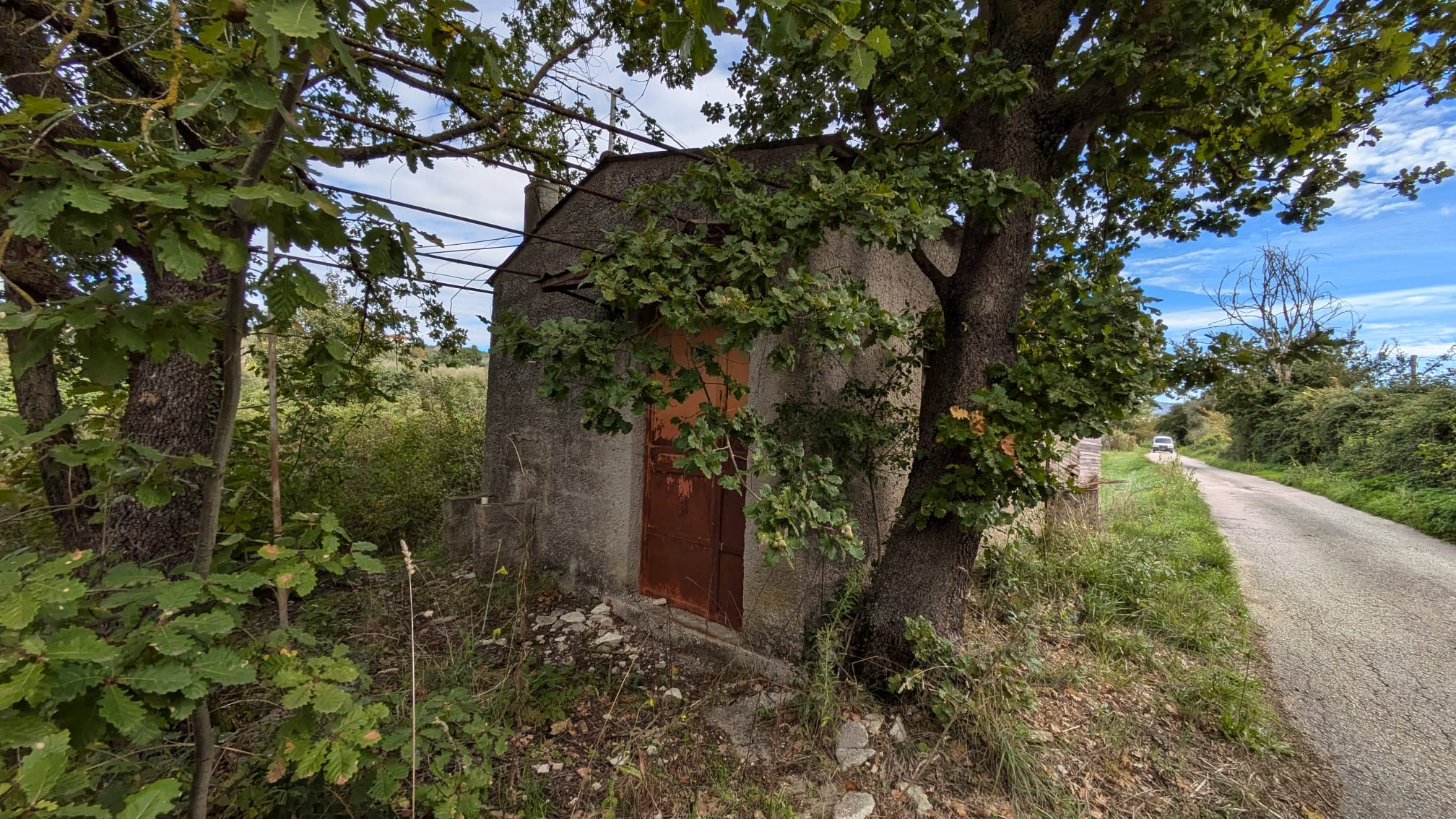 Terreno agricolo con fabbricato