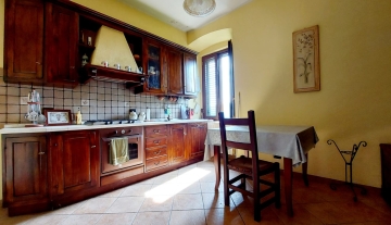 sessano-molise-via-roma-23.jpg