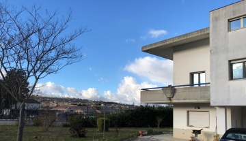 villasantamariadeforascb07jpeg.jpg