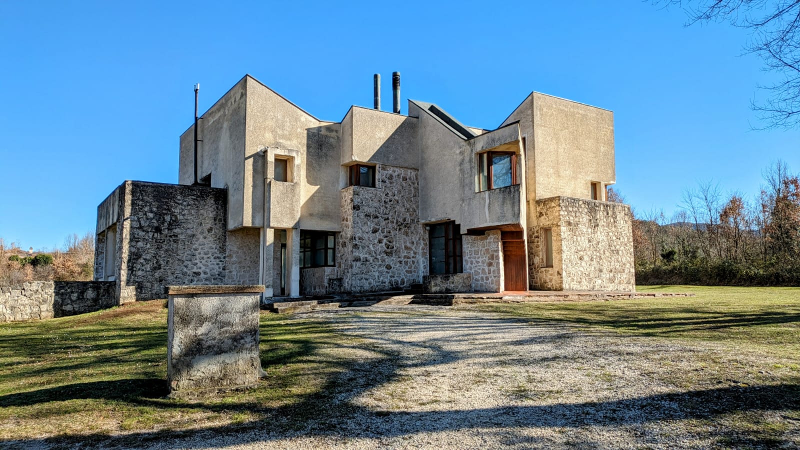 villacarlomagno17jpg.jpg